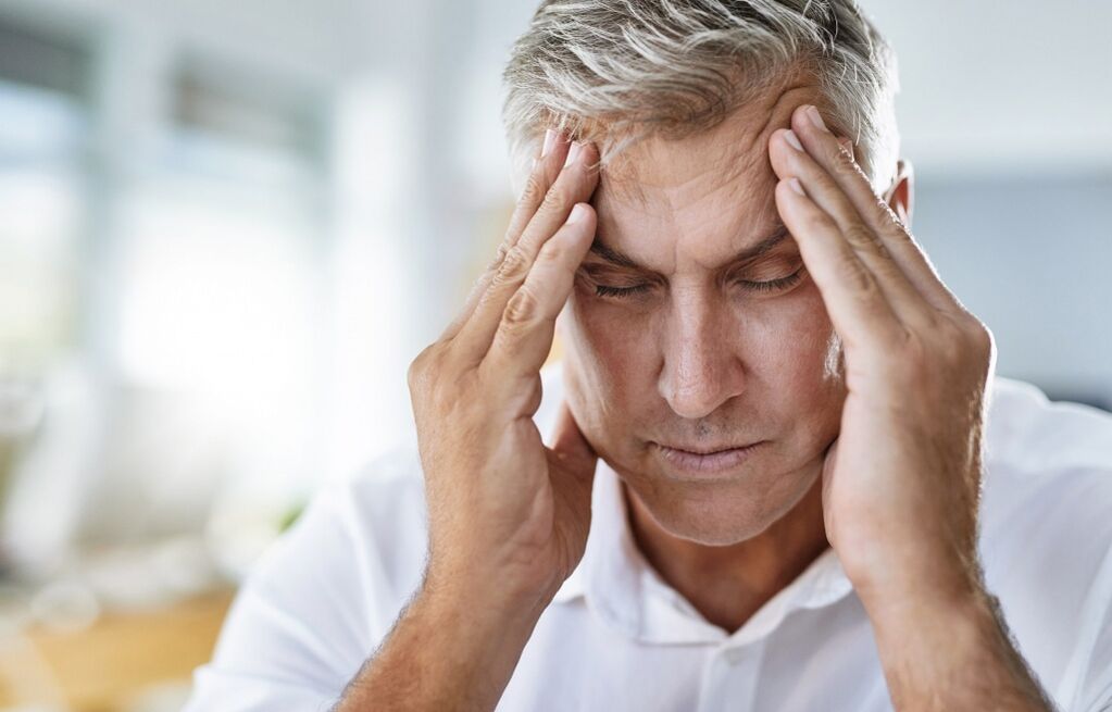 Dolor de cabeza causado por osteocondrosis cervical.